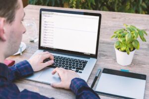 How Outsourcing React Native Development Services Can Benefit Your Business