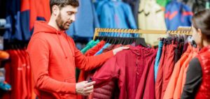 Expert Tips Pullover vs Zip-up Hoodies!